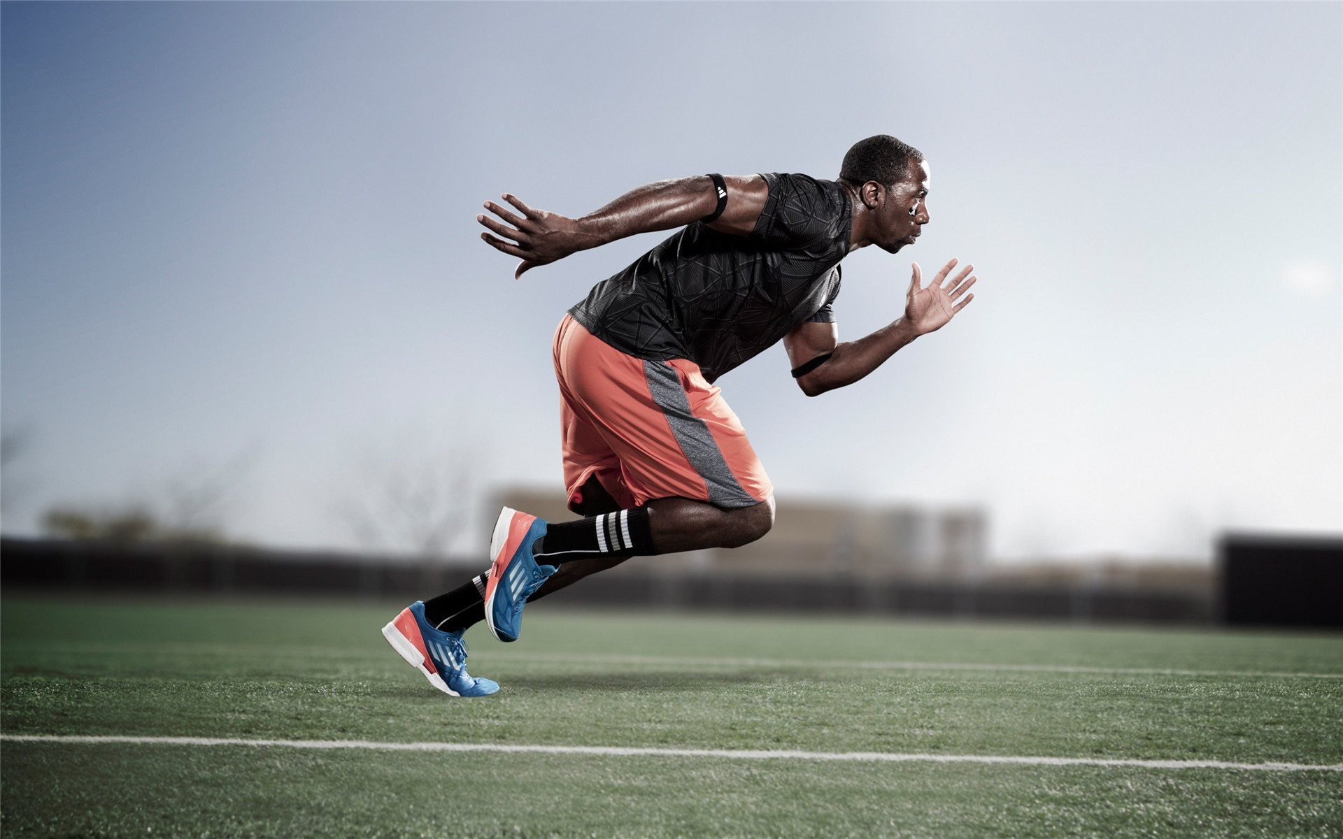 德约科维奇重要时刻爆冷，老鹰带队取胜！观众掌声雷动